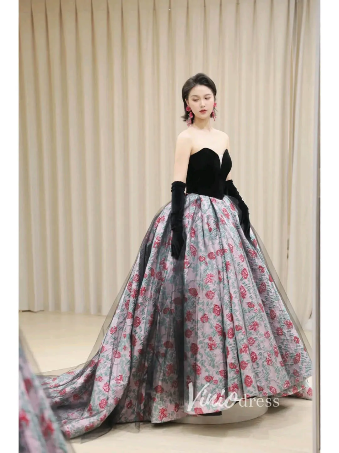 Black Jacquard Lace Prom Dresses Strapless Floral Quinceanera Dress FD3444