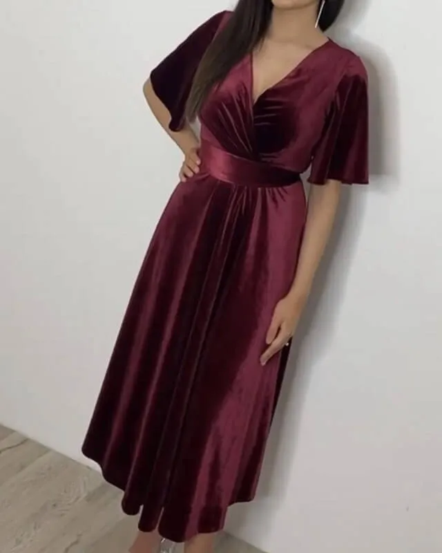 Burgundy Velvet Midi Bridesmaid Dress With Sleeve