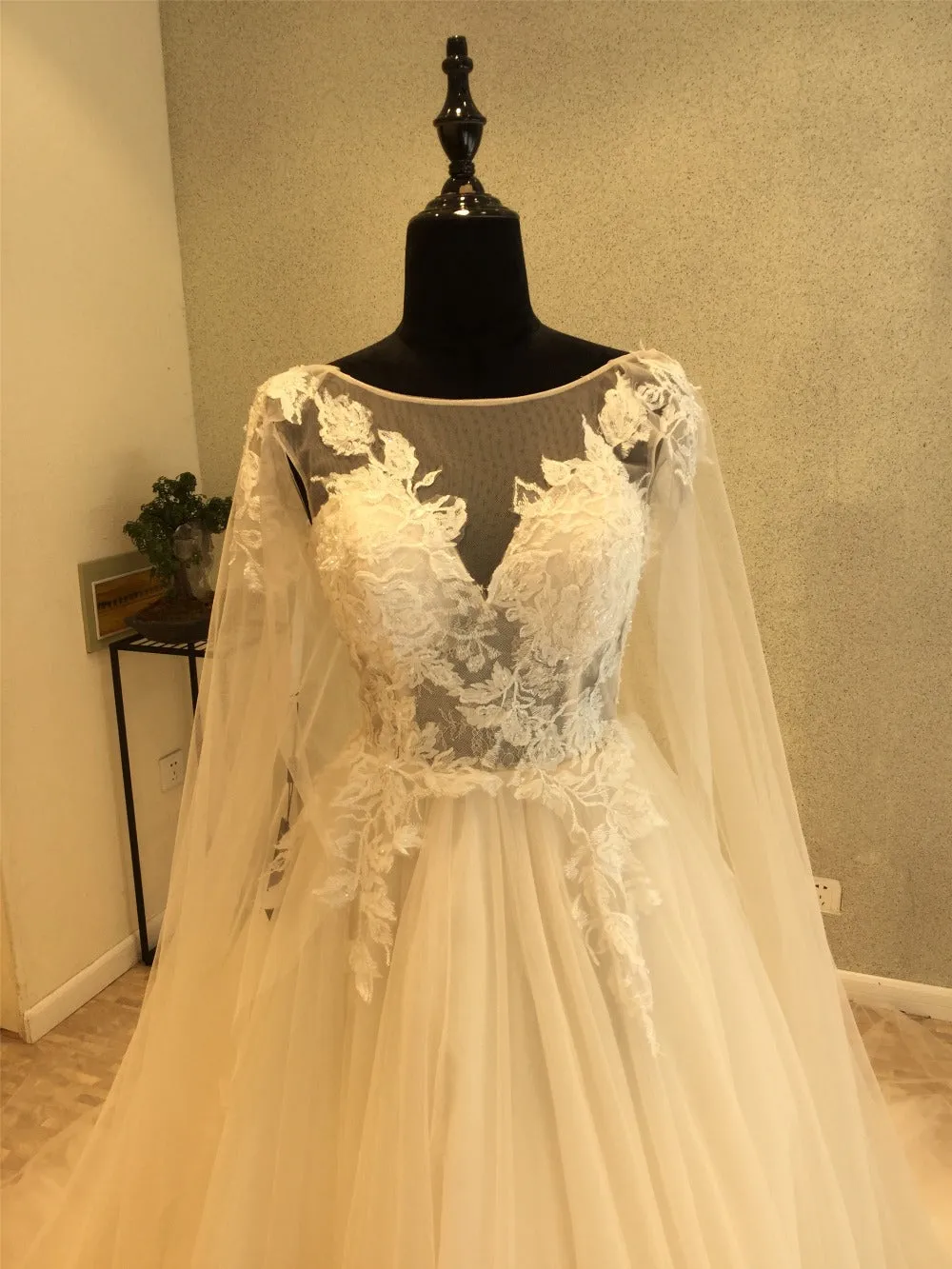 Charming Gorgeous Tulle Applique Affordable Long Brides Wedding Dresses, WG1217