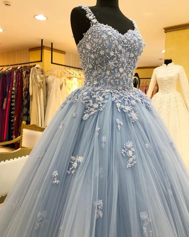 Chic Lace Beaded Sweetheart Tulle Ball Gowns Quinceanera Dresses