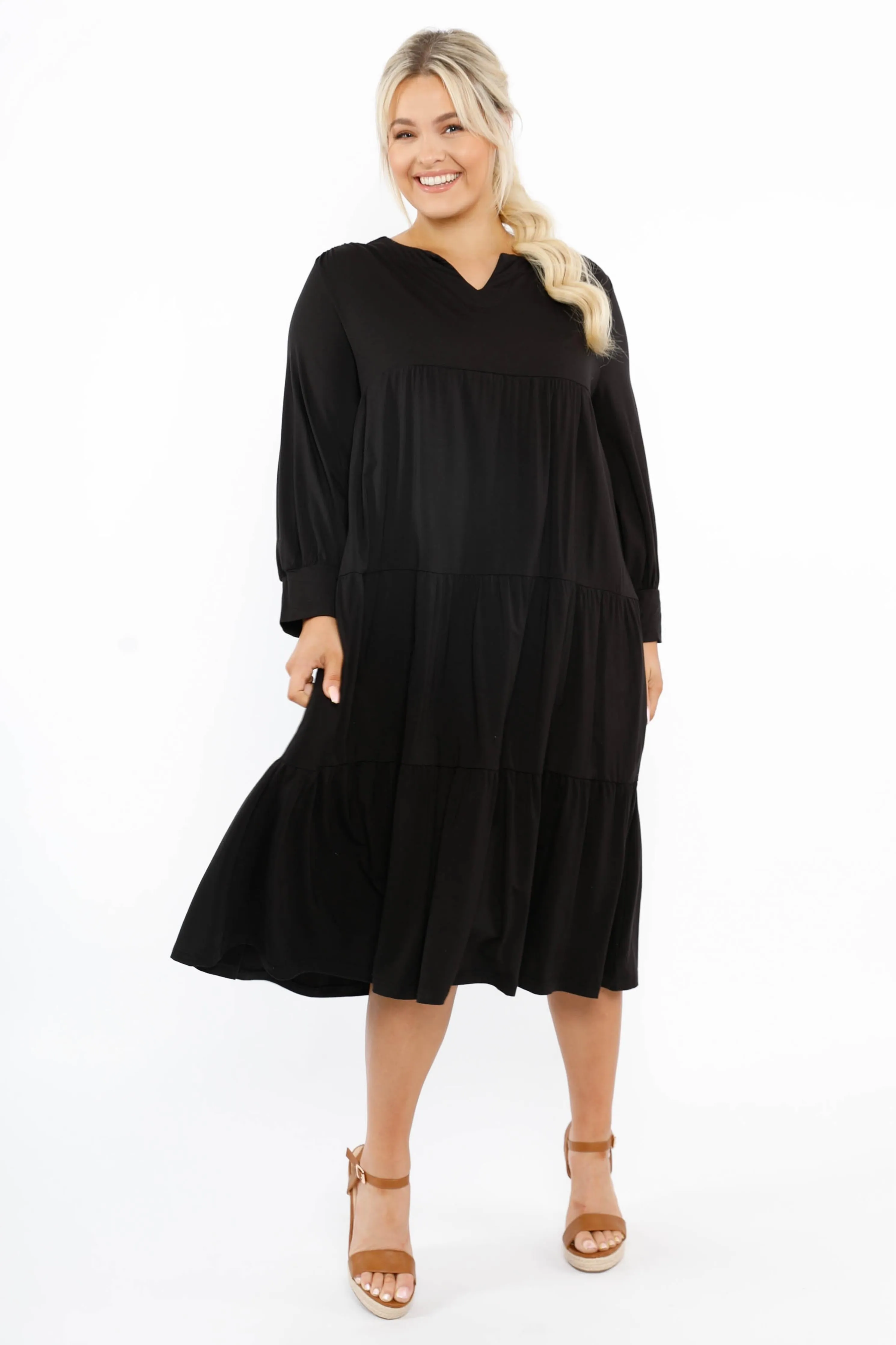 FINAL SALE Oasis Dress in Black