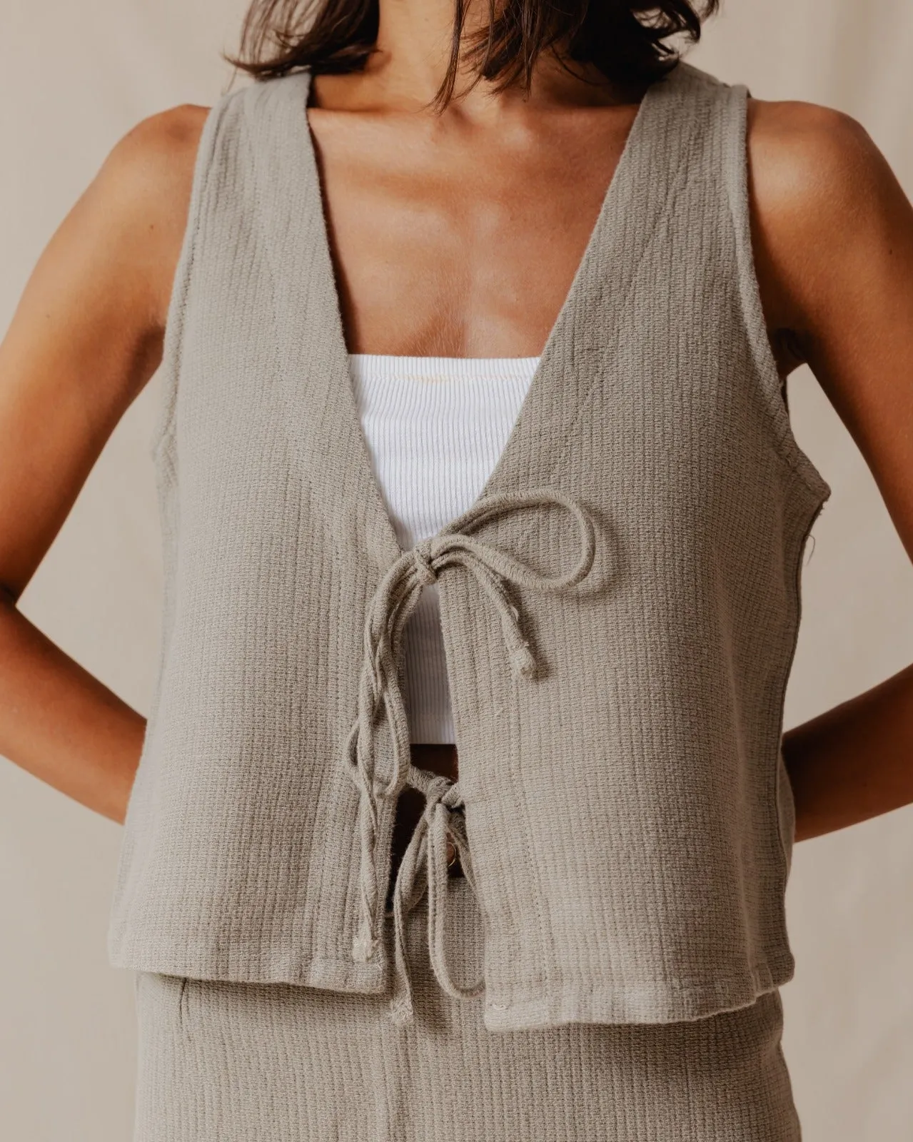 Tie Front Knitted Vest Olive